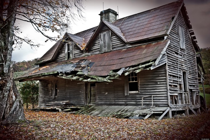 o-haunted-houses-towns-facebook